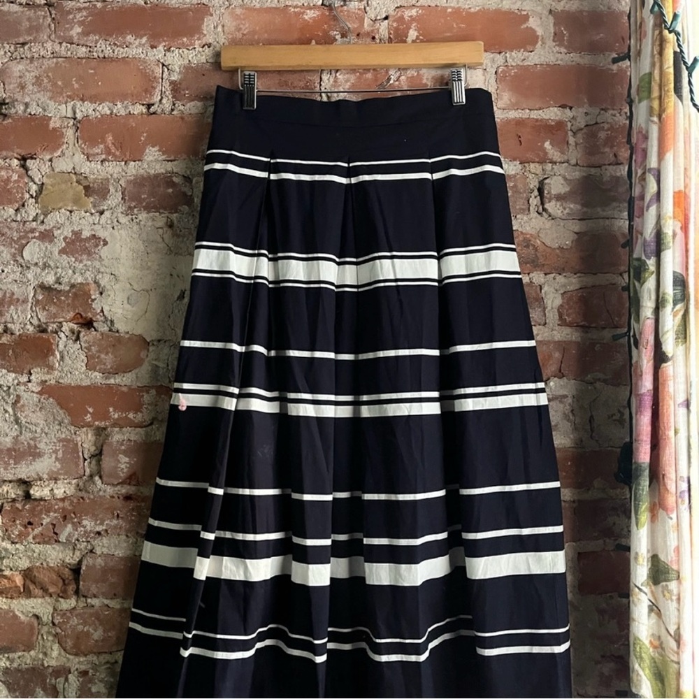 Ann Taylor Navy Striped Midi Skirt Size 6